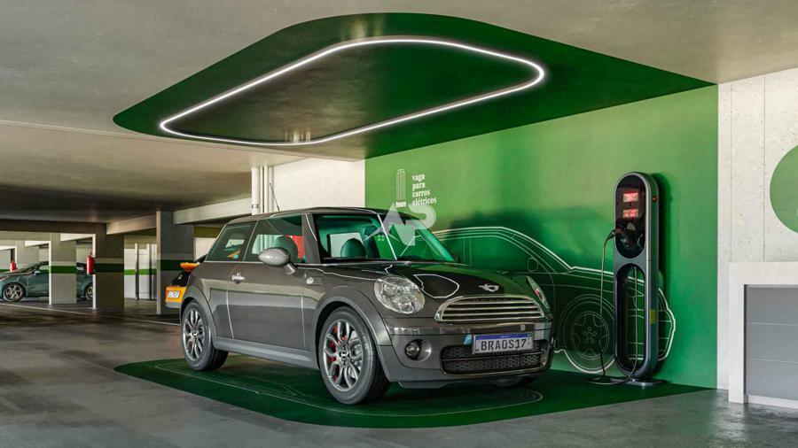 Carregador de carro elétrico