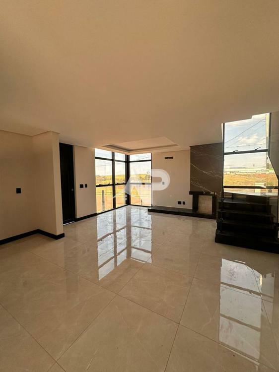 Sala de estar com lareira