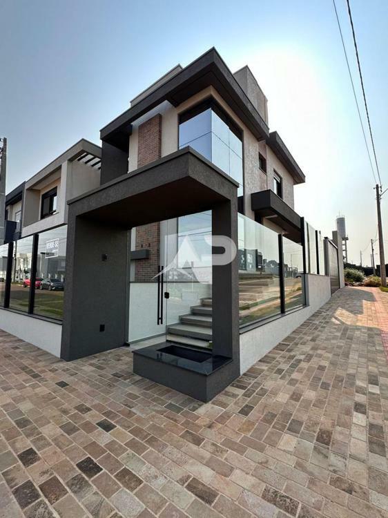 Fachada principal esquina