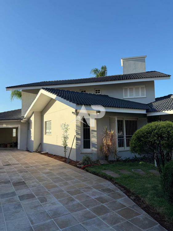 Fachada e Acesso Garagem.