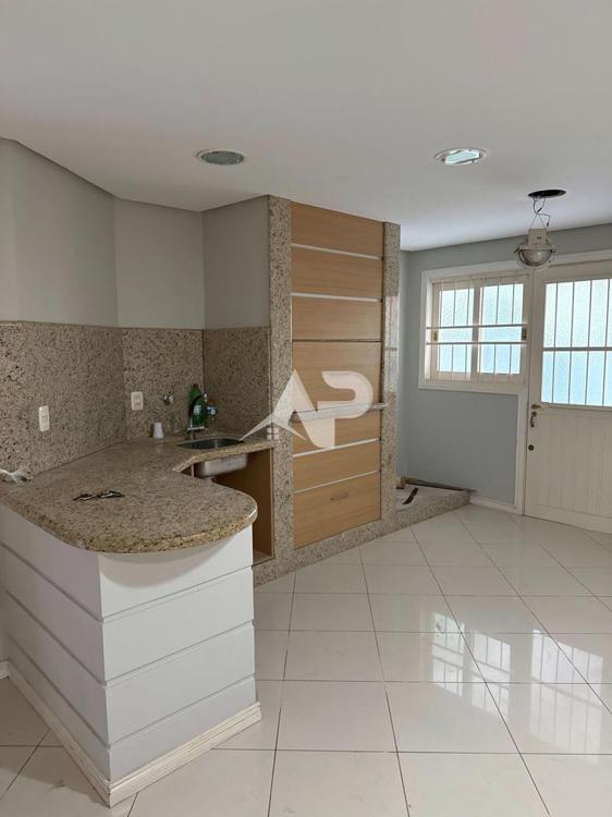 Espaço Gourmet com Churrasqueira.