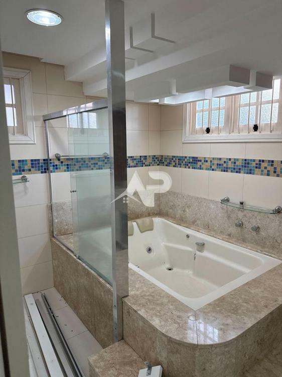 Banheira - Suíte Master. 