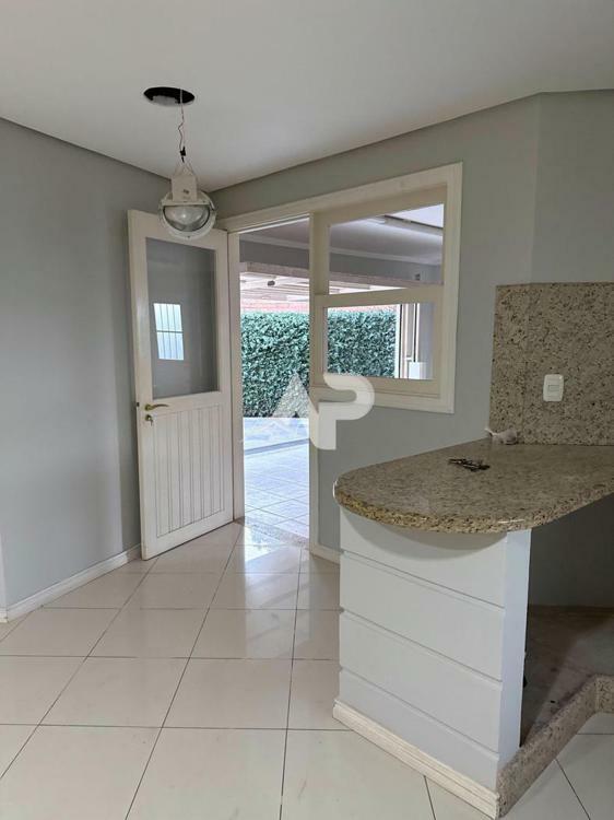 Acesso - Interno para a Garagem.