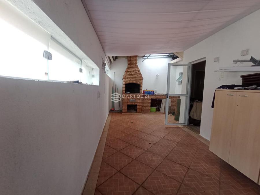 ÁREA SUPERIOR CHURRASQUEIRA