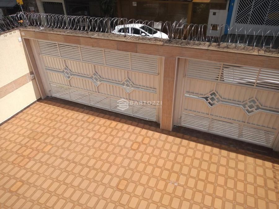 GARAGEM DESCOBERTA