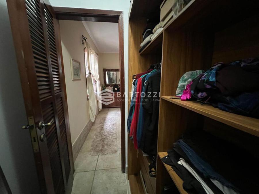 SUÍTE MASTER CLOSET