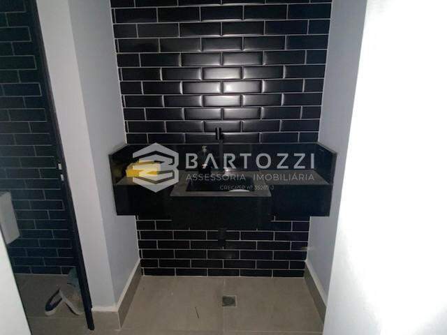 BANHEIRO DE SERVIÇO