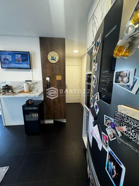 ENTRADA DE SERVIçO DA COZINHA