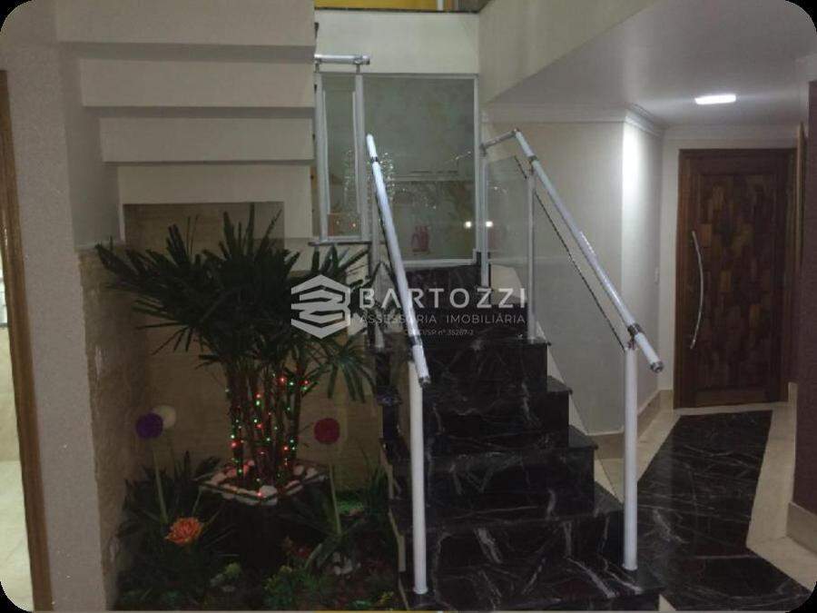 ESCADA ACESSO 2º ANDAR