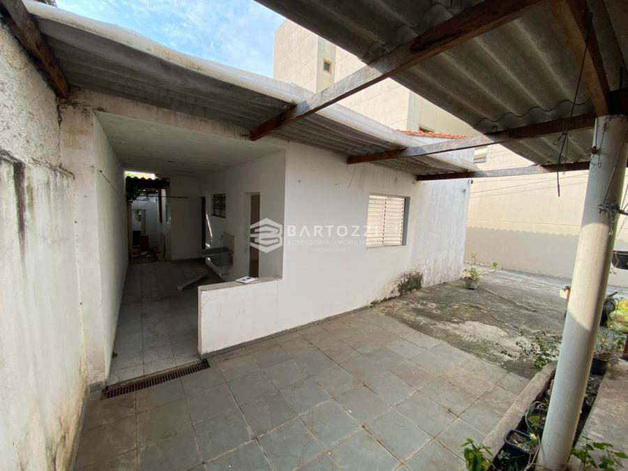 FUNDOS DA CASA C/LAVANDERIA