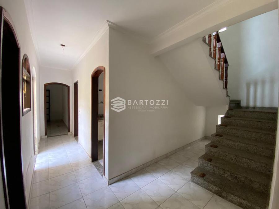 ACESSO AO PISO SPERIOR