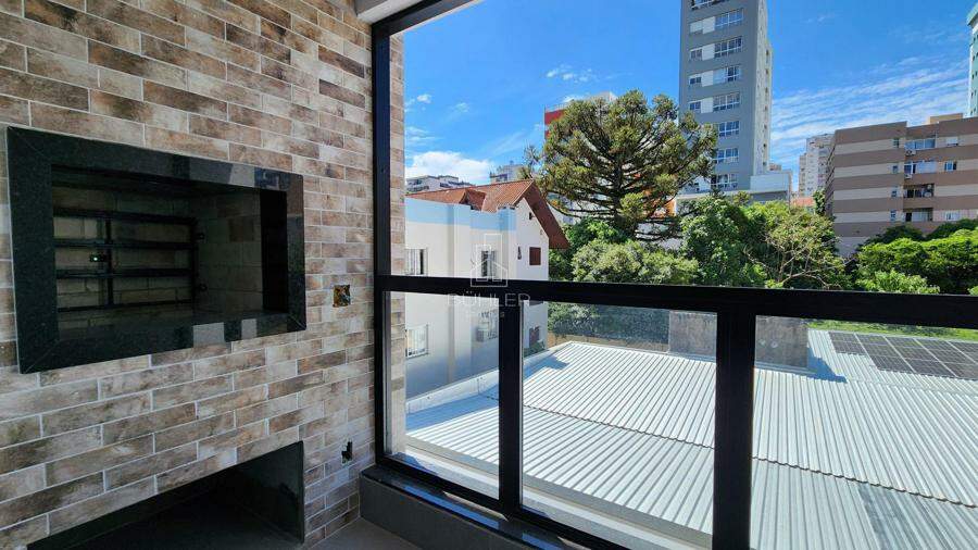 Sacada com churrasqueira 