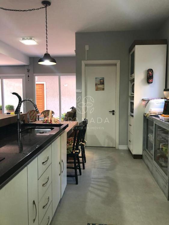 ÁREA GOURMET