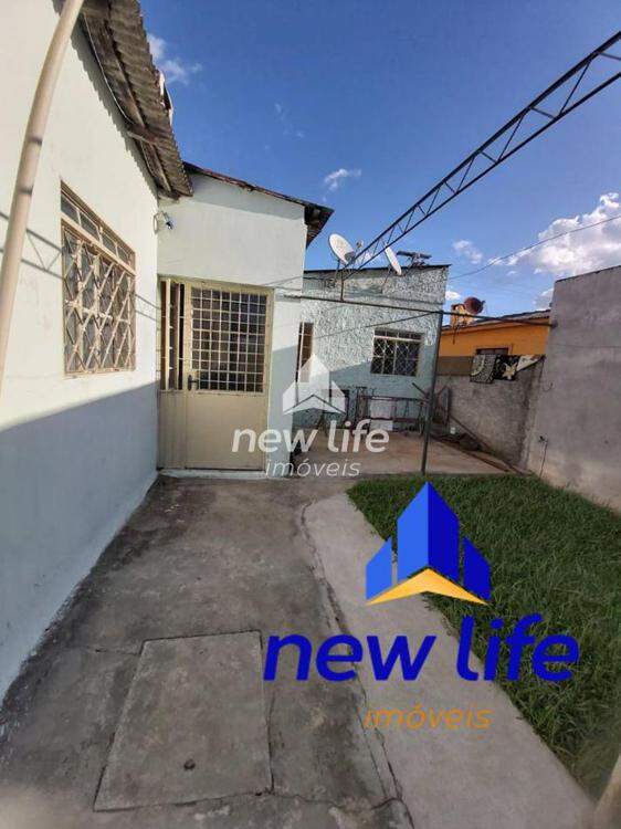 Lateral do imóvel