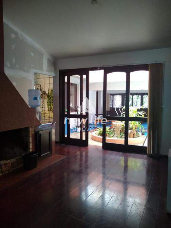 Sala com Lareira