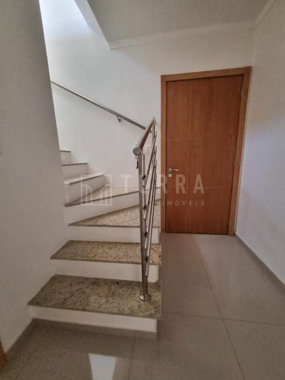 ESCADA ACESSO INTERNO