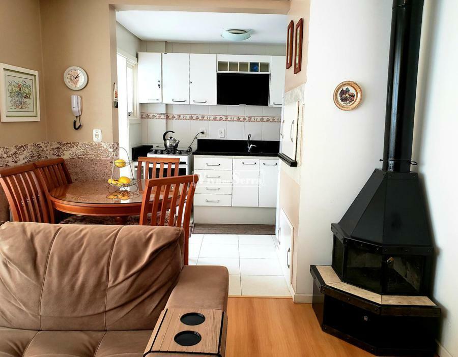 SALA DE ESTAR COM LAREIRA