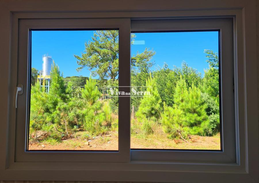 VISTA DA JANELA DA COZINHA