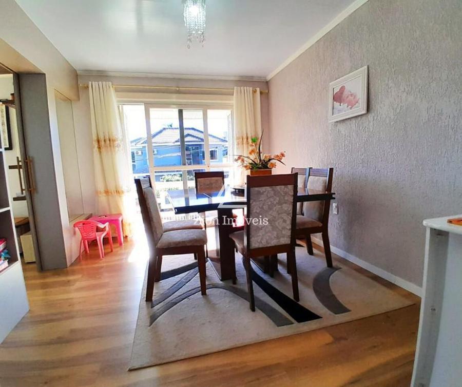 SALA DE JANTAR COM SACADA