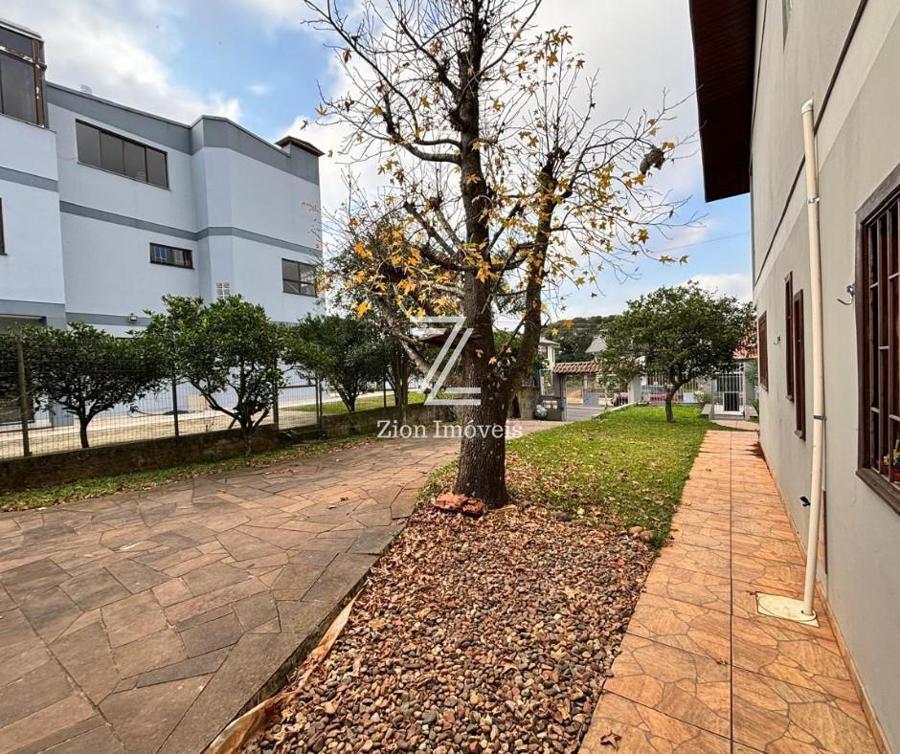 LATERAL DO IMÓVEL 